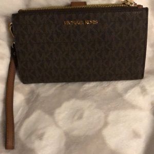 Michael Kors Wallet/Wristlet